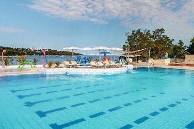 Lanterna Premium Camping Resort Lanterna Home...