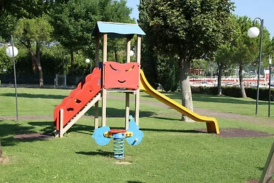 Front Lake Resort Le Corti del Lago Dreizimme...