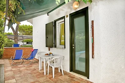 Feriendorf Cisano San Vito Dreizimmer-Bungalo...