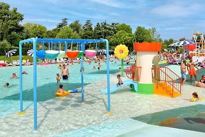 Feriendorf Cisano San Vito Dreizimmer-Bungalo...