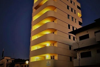 Residenz Torre Bianca Vierzimmer-Wohnung Quad...
