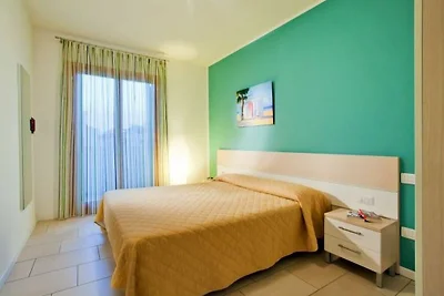 Villaggio A Mare Dreizimmer-Wohnung Trilo Poo...
