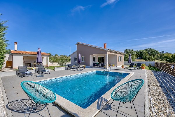 Ferienhaus Tinjan