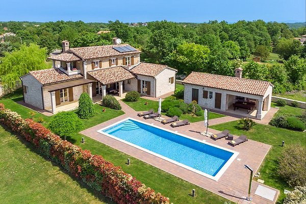 Ferienhaus Tinjan