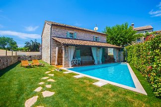 Villa Pakich