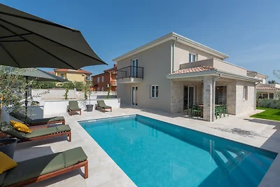 Villa Nia