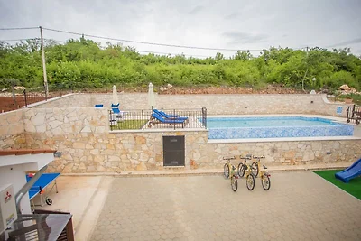 Villa Lara 