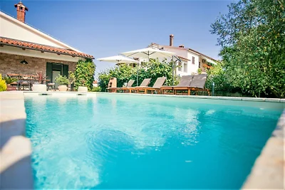Villa Marinela Tar