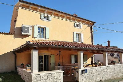 Tierfreundliche Villa Bubani