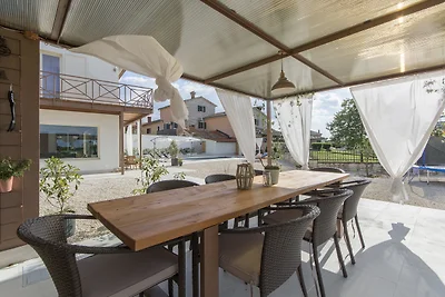 Villa Famiglia