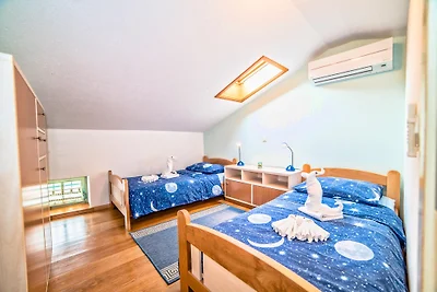 Tierfreundliche Villa Bubani
