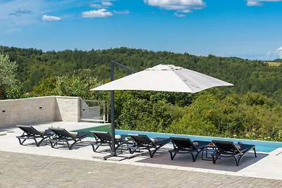 Villa Grazia with heated Pool