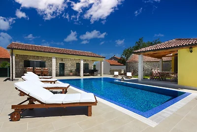 Villa Petra 