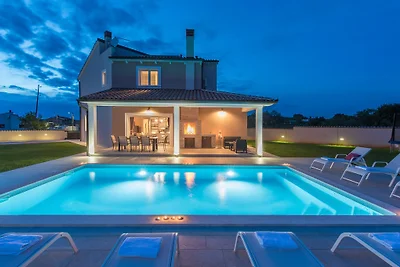 Villa Magica