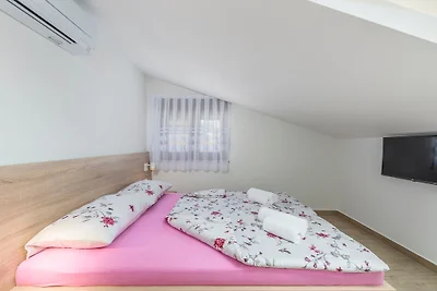 Ferienwohnung Hana V