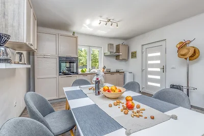 Holiday House Krase