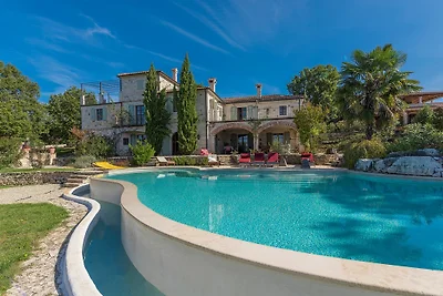 Villa zu den Drei Eichen-Barat