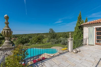 Villa zu den Drei Eichen-Barat