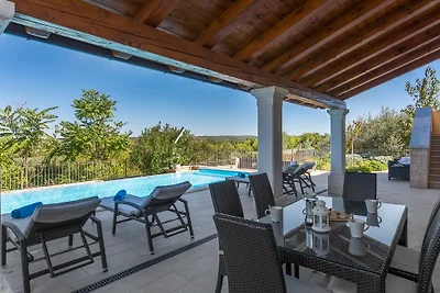 Villa Sana with Heated Pool