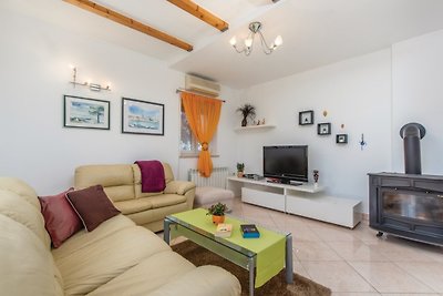 Holiday House Verica