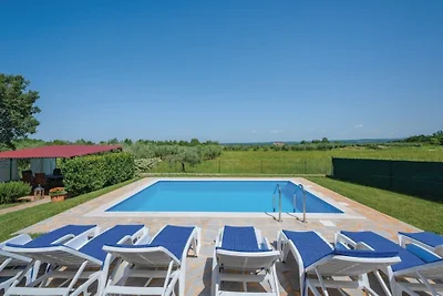 Holiday House Verica