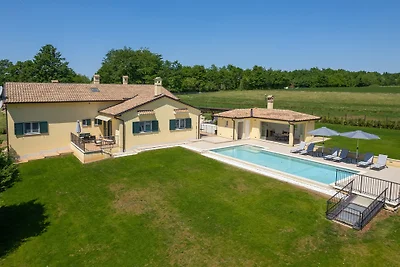 Villa Mateo