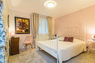 Studio in Villa Arta