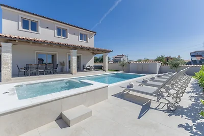 Villa Nikos