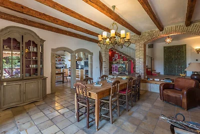Villa zu den Drei Eichen-Barat