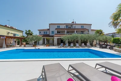 Vacanza Speranza con piscina