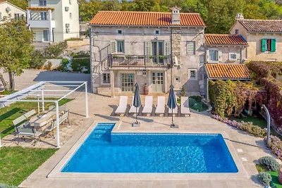 Villa Targeto mit Meerblick