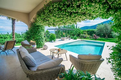 Studio in Villa Arta