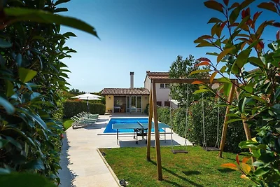 Tierfreundliche Villa Bubani