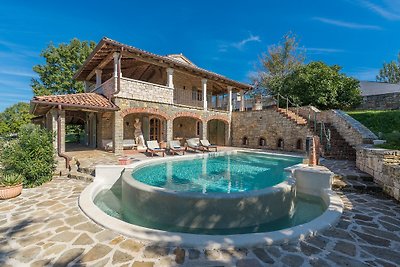 Villa with Private Pool in Barat