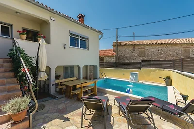 Villa Kris