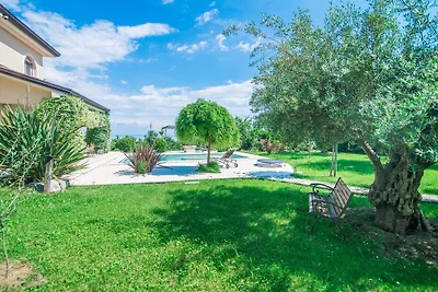 Studio in Villa Arta