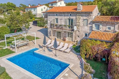 Villa Targeto mit Meerblick