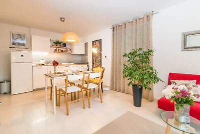 Studio in Villa Arta