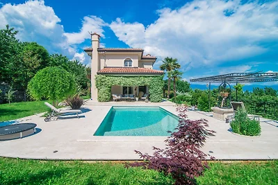 Studio in Villa Arta