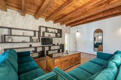 Villa Artiana mit Pool