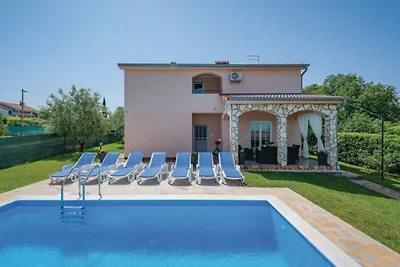 Holiday House Verica