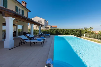 Villa Sana with Heated Pool