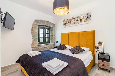Villa Grazia with heated Pool