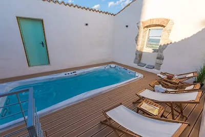 Villa Paola mit dem Dachpool