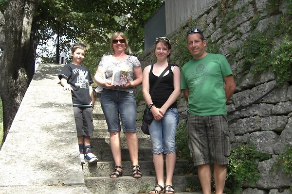 <span style="font-size:smaller;">Firma APART KOPP</span><br> Frau Kopp <span style="font-size:smaller;">Firma APART KOPP</span><br> Frau Kopp