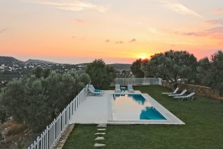 Schöne Villa Aspruga,beheitz Pool