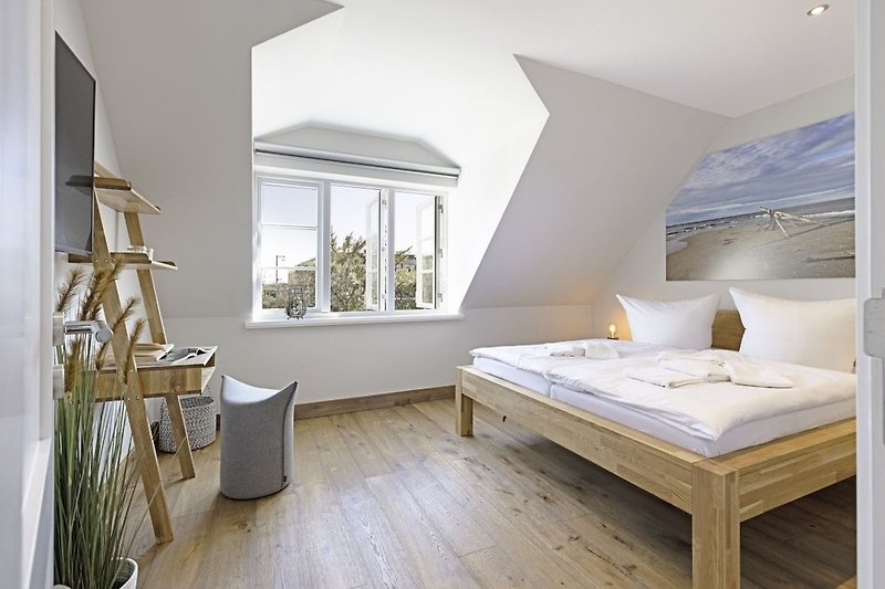 Schlafzimmer 1