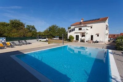 Wohnung Arbanas mit Pool