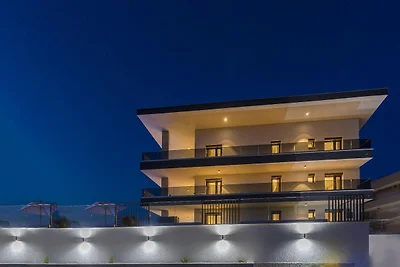 Luxurios in Villa Luna