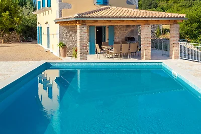 Rustikal  Villa Lusa mit Pool